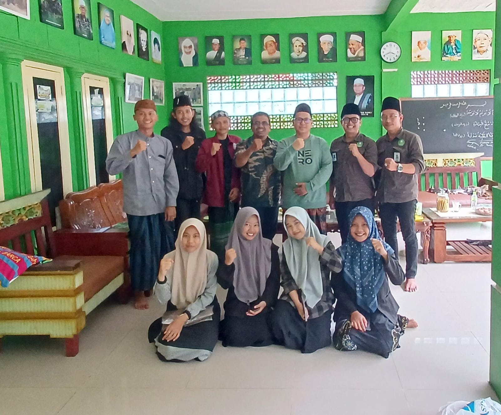 Siap Terjun ke Masyarakat, Mahasiswa PLP STIT Buntet Pesantren Dibekali dan Diserahkan ke Sekolah Mitra di Subang