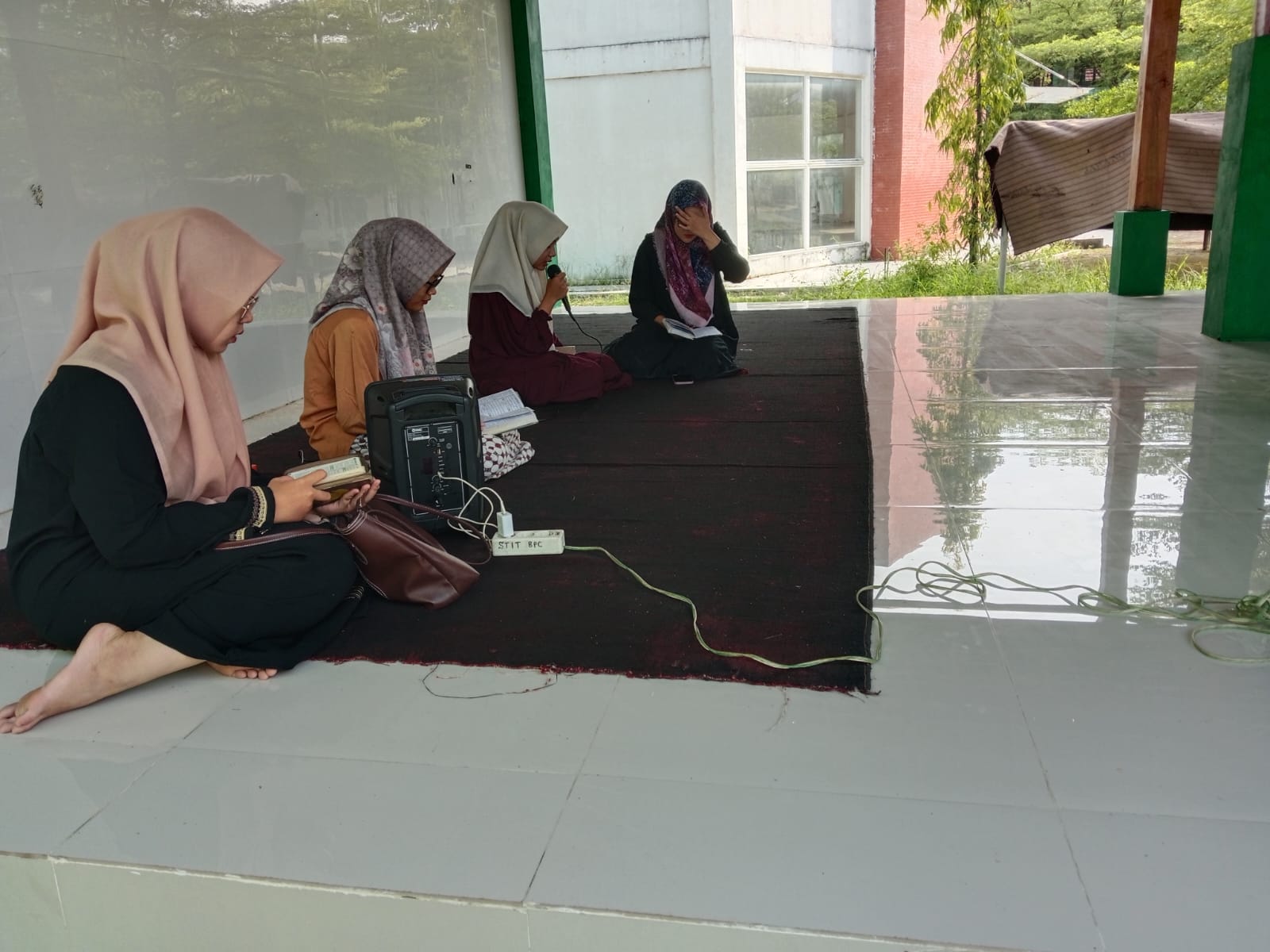 Jaga Tradisi Pesantren, LKTH STIT Buntet Pesantren Konsisten Gelar Rutinan Sima’an Al-Qur’an Huffadz